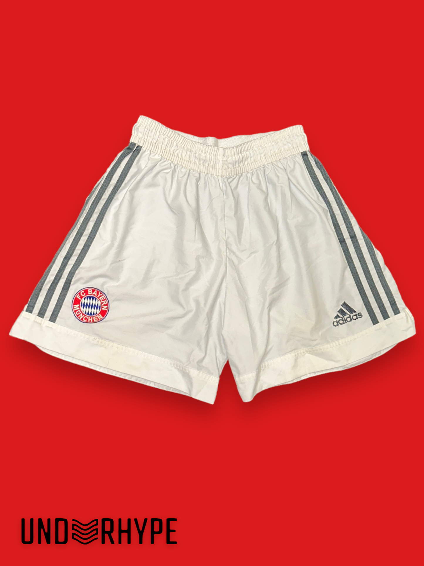 Adidas FC Bayern Shorts Weiß (XL) - UnderHype